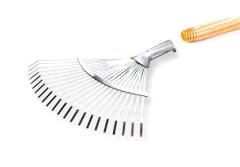 Rastrelli e scope metalliche