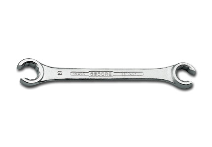 Open double ended ring spanner