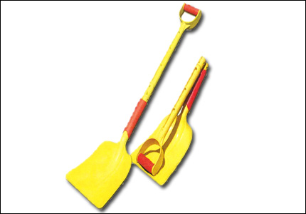 Fiber glass shovel for snow